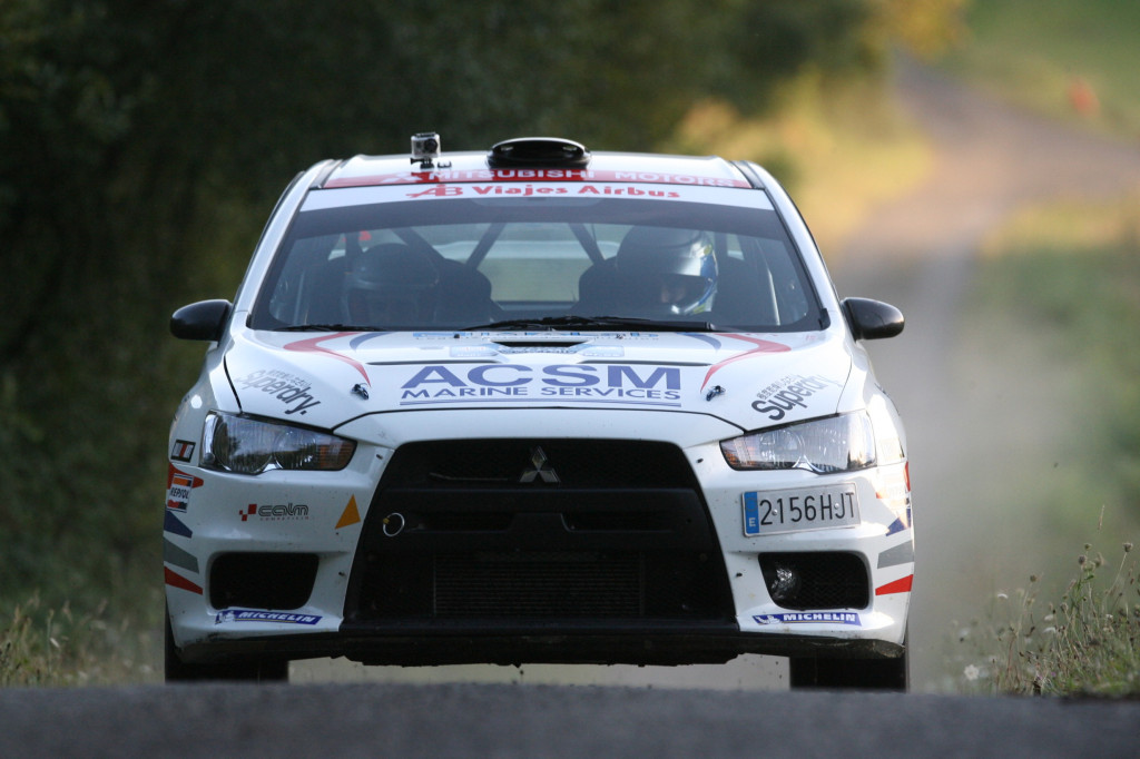 Xevi Pons empieza mandando en Ferrol